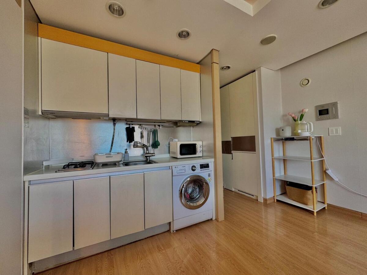 Gangnam View & Balcony Apartment Seoul